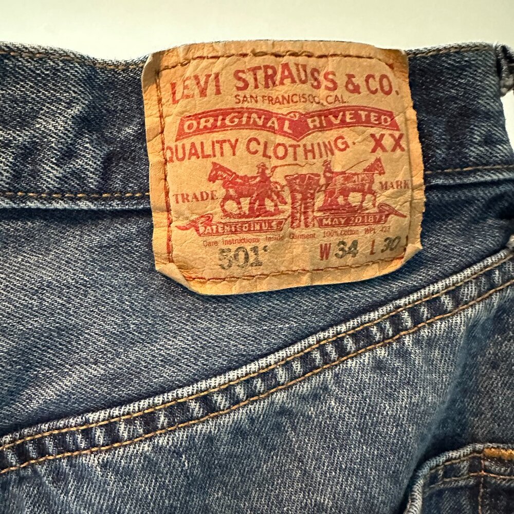 Levi's 501 Button Front Slim fit Size 34